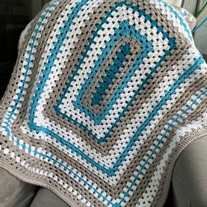 Handmade Throw Soft Hand Crocheted Baby Blanket Afghan Blanket Knitted Bed Cover